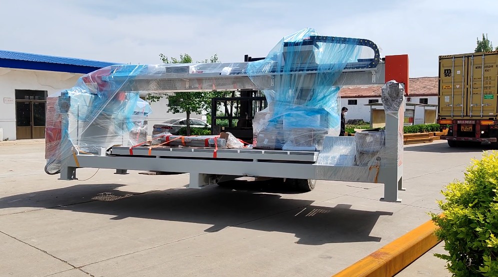 À destination de la Palestine：machine de découpe à pont 5 axes livrée avec succès