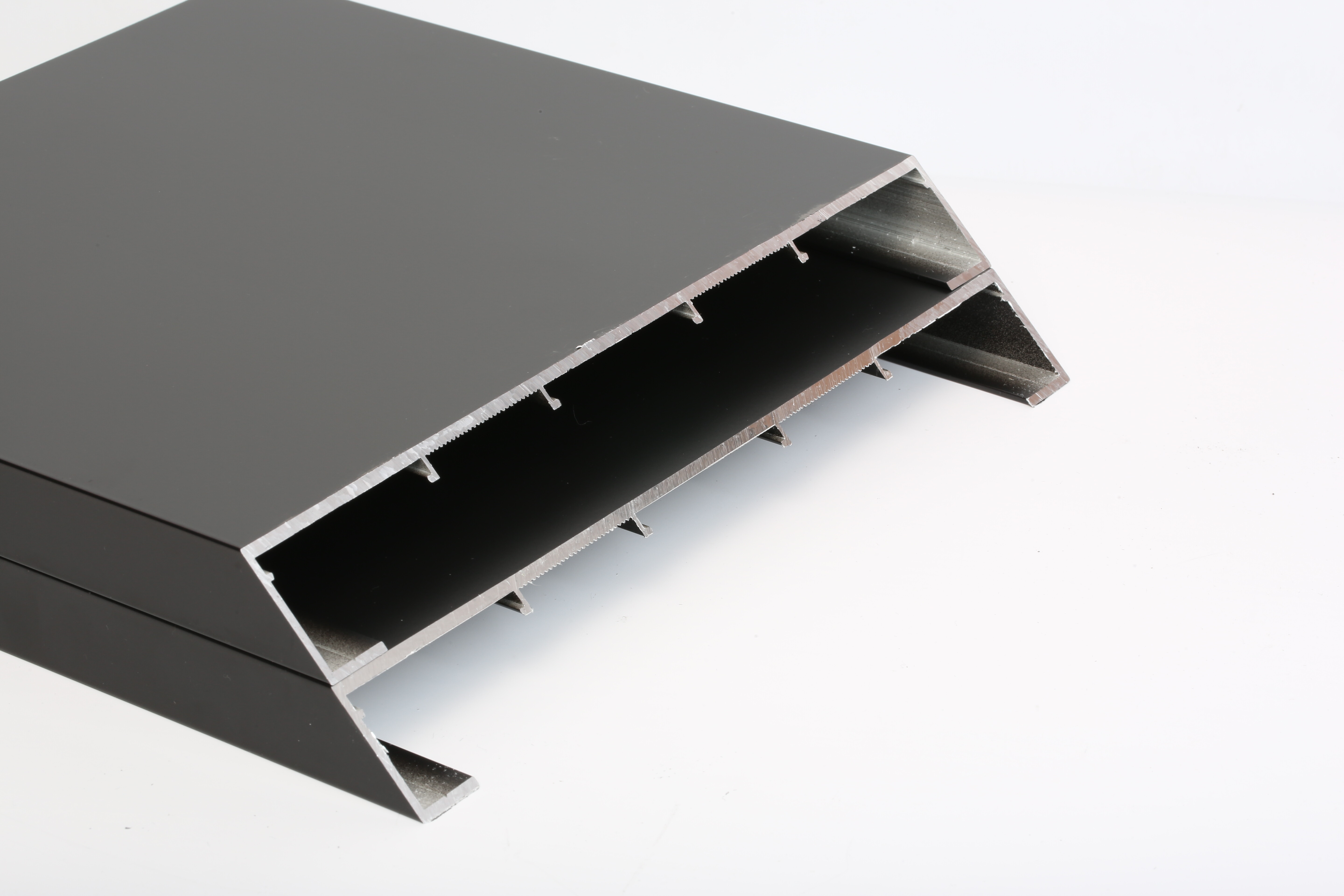 Sales of new metal functional materials: Internet sales: Packaging services: Sales of molding materials for casting: Surface