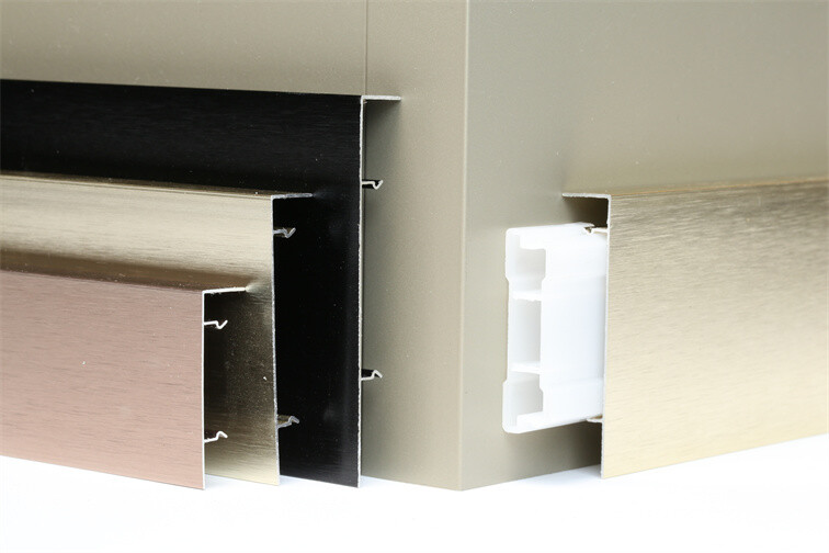  06 thick oxidized wire drawing straight plate with skirting board clamped inside.