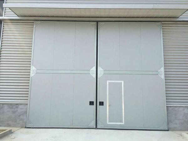 Xiangyu Medical Side Hung Door Project