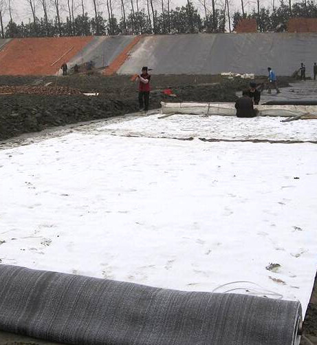 Bentonite waterproof blanket (GCL) Bentonite waterproof blanket (GCL)