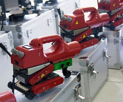 Geomembrane welding machine