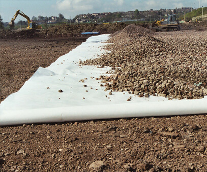 Staple fiber needle-punched nonwoven geotextile