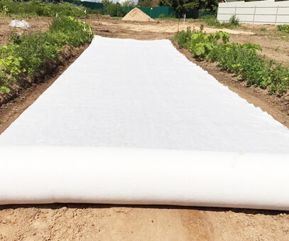 High-strength polypropylene staple fiber needle-punched geotextile