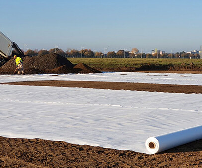 Plastic flat fiber woven geotextile