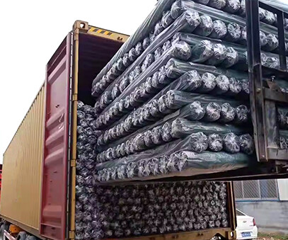 Rainwater-permeable weed-proof cloth