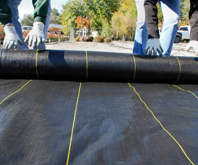 Black UV-proof weed-proof cloth