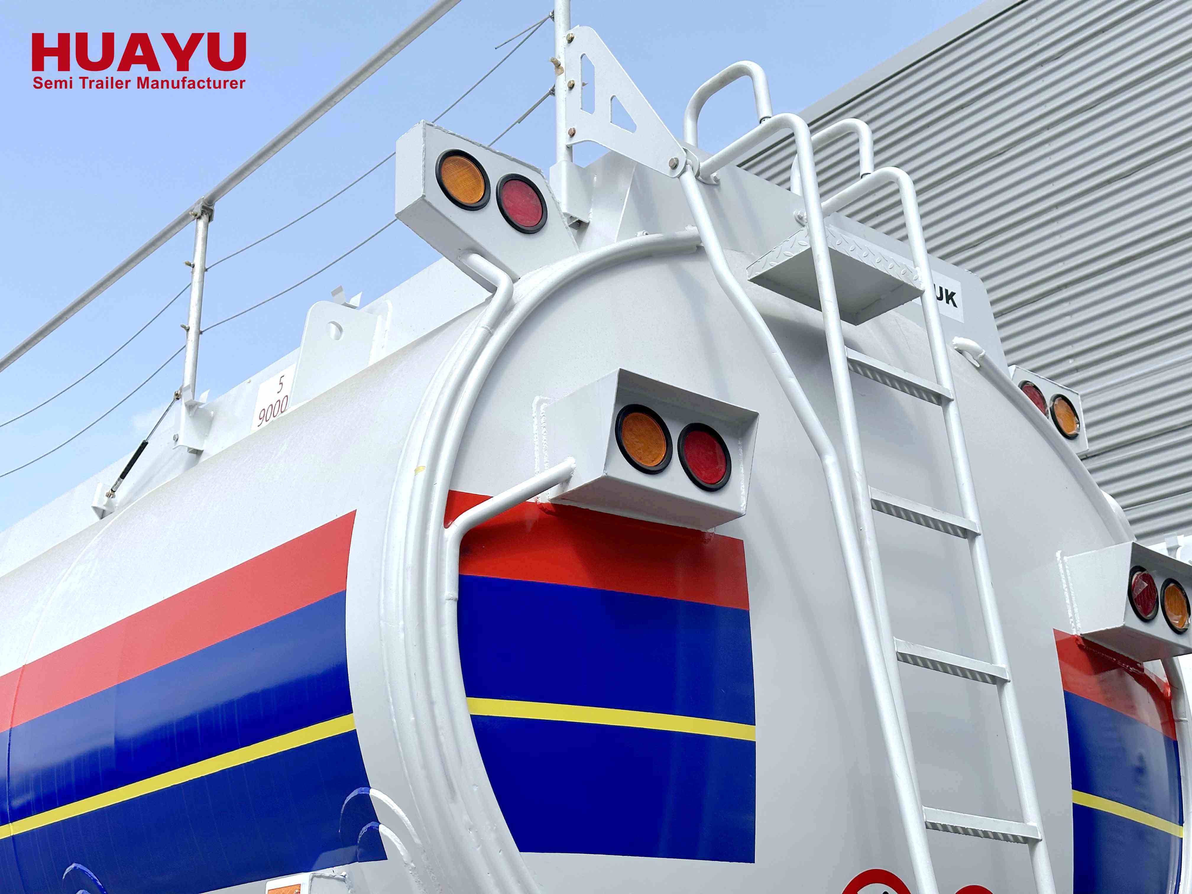 Semi-remorque pétrolière à 4 essieux en acier au carbone