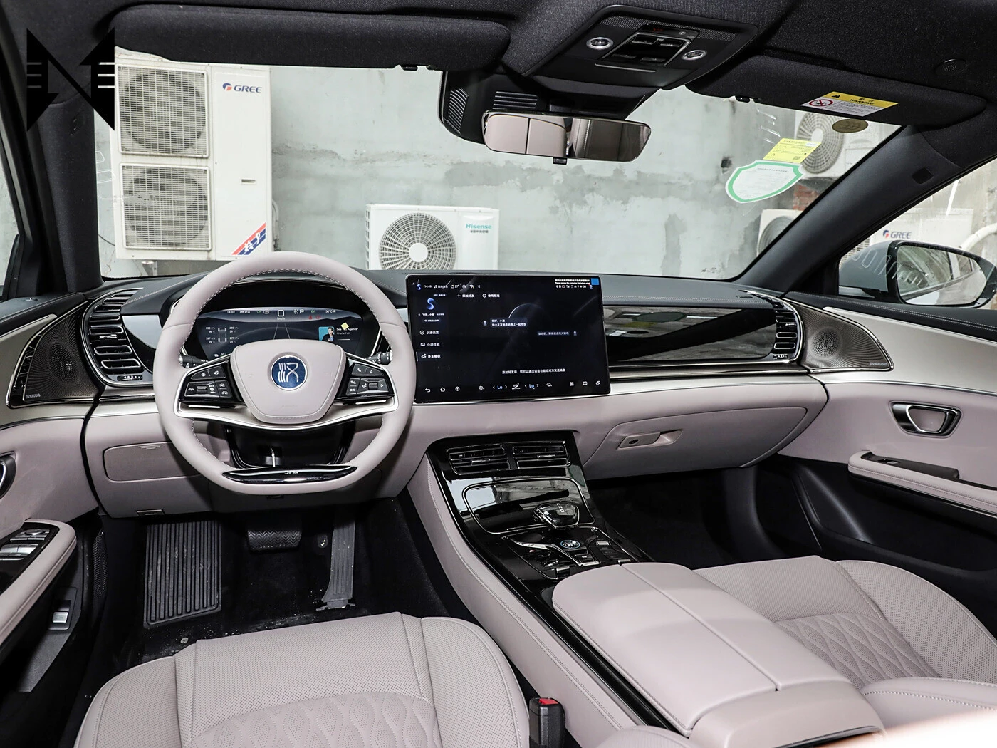 سيارة ضخمة هان 2024 BYD هان سيارة سيدان كهربائية نقية تعمل بالطاقة الجديدة بمدى 715 كم