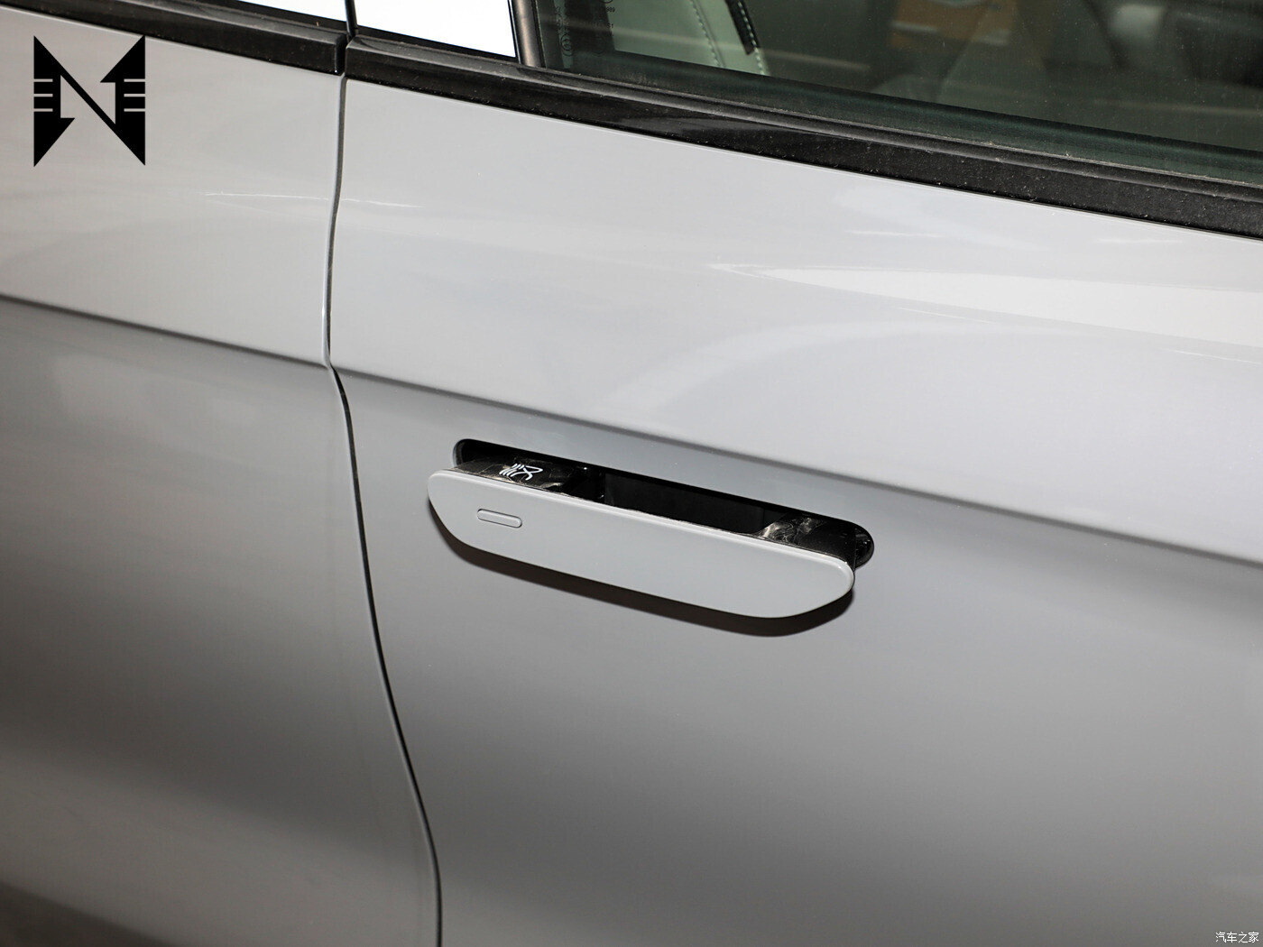 سيارة ضخمة هان 2024 BYD هان سيارة سيدان كهربائية نقية تعمل بالطاقة الجديدة بمدى 715 كم