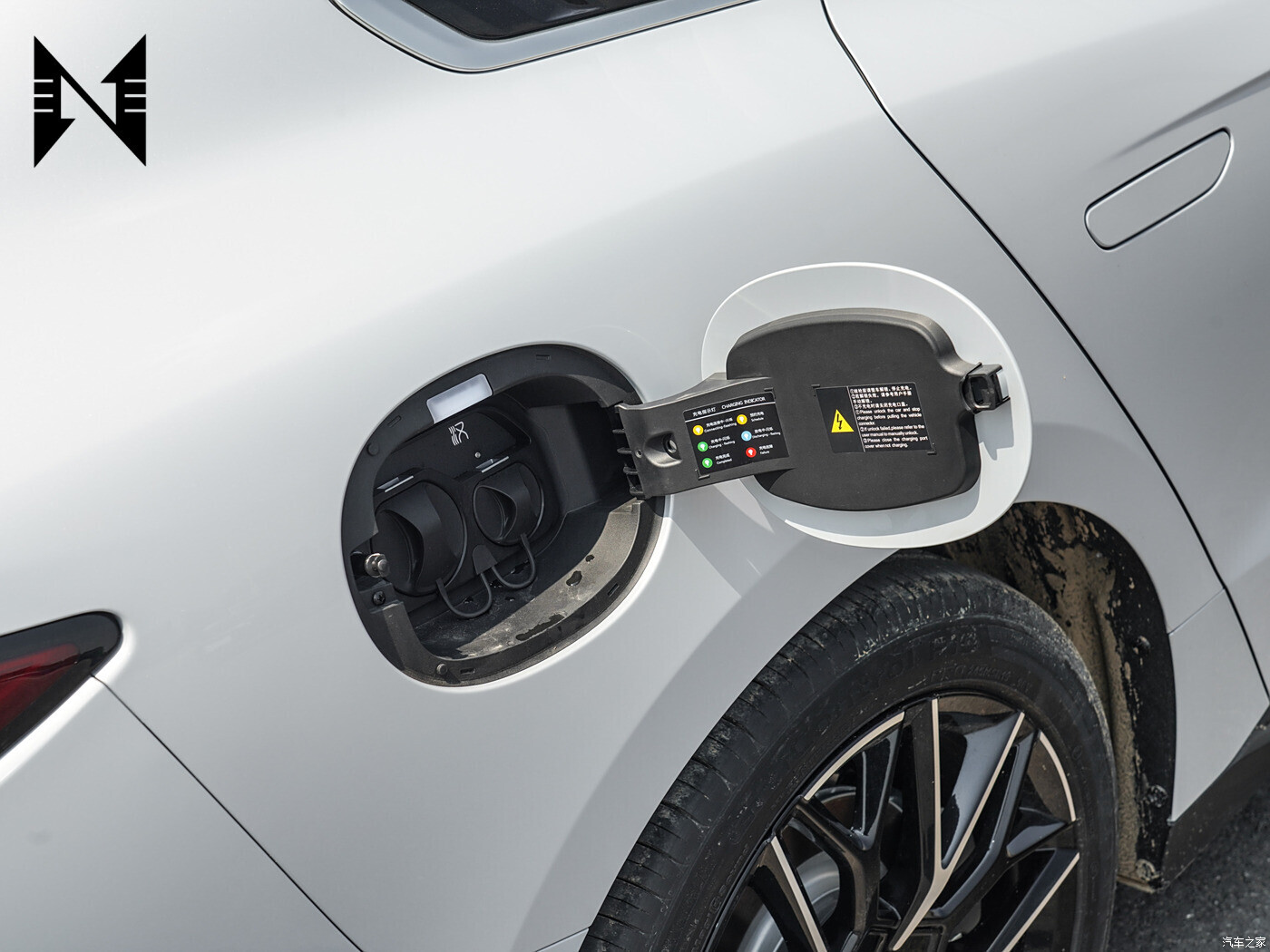 سيارة ضخمة هان 2024 BYD هان سيارة سيدان كهربائية نقية تعمل بالطاقة الجديدة بمدى 715 كم