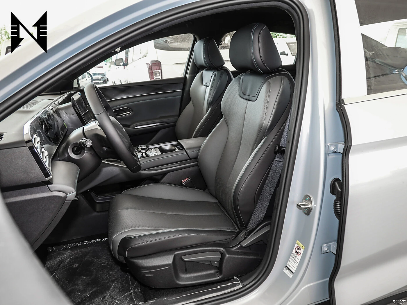 وديعة 2100 كم طويلة المدى BYD Qin L DM-i 2024 سيارة كهربائية هجينة تعمل بالكهرباء سيارة سيدان مركبات طاقة جديدة