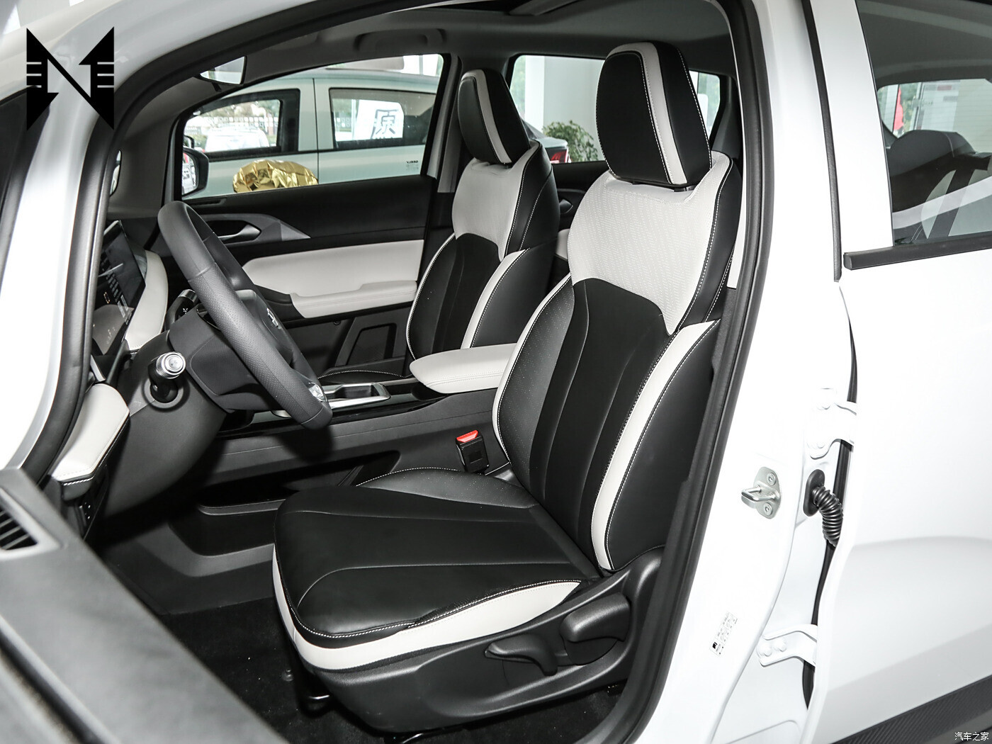 جيلي جيومتري اي 2024 طويلة المدى 301 كم و 401 كم جيلي جيومتري اي فايرفلاي ميني كهربائية SUV للبيع سيارة مستعملة