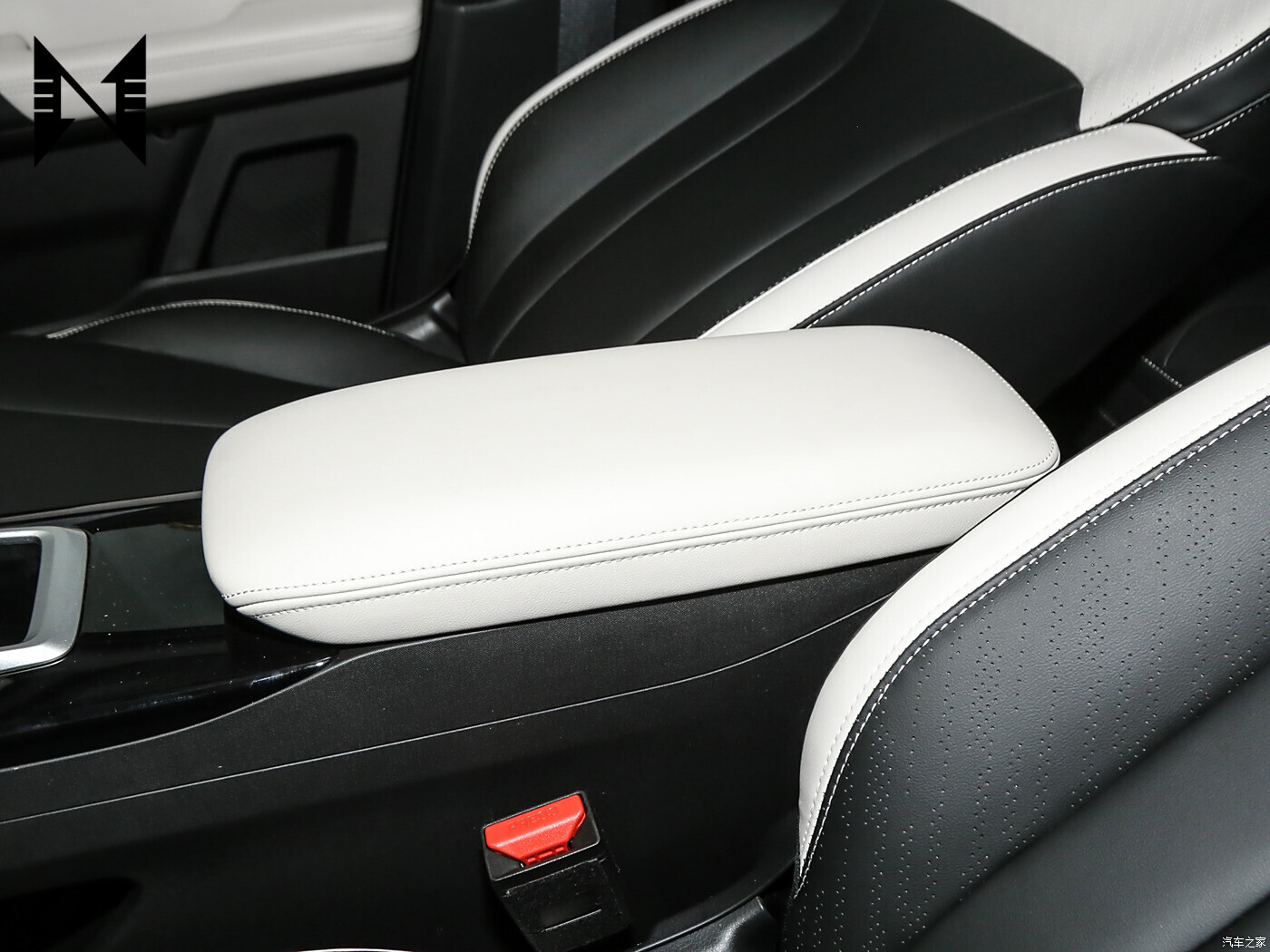 جيلي جيومتري اي 2024 طويلة المدى 301 كم و 401 كم جيلي جيومتري اي فايرفلاي ميني كهربائية SUV للبيع سيارة مستعملة