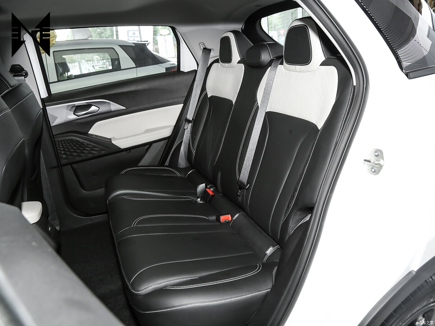 جيلي جيومتري اي 2024 طويلة المدى 301 كم و 401 كم جيلي جيومتري اي فايرفلاي ميني كهربائية SUV للبيع سيارة مستعملة