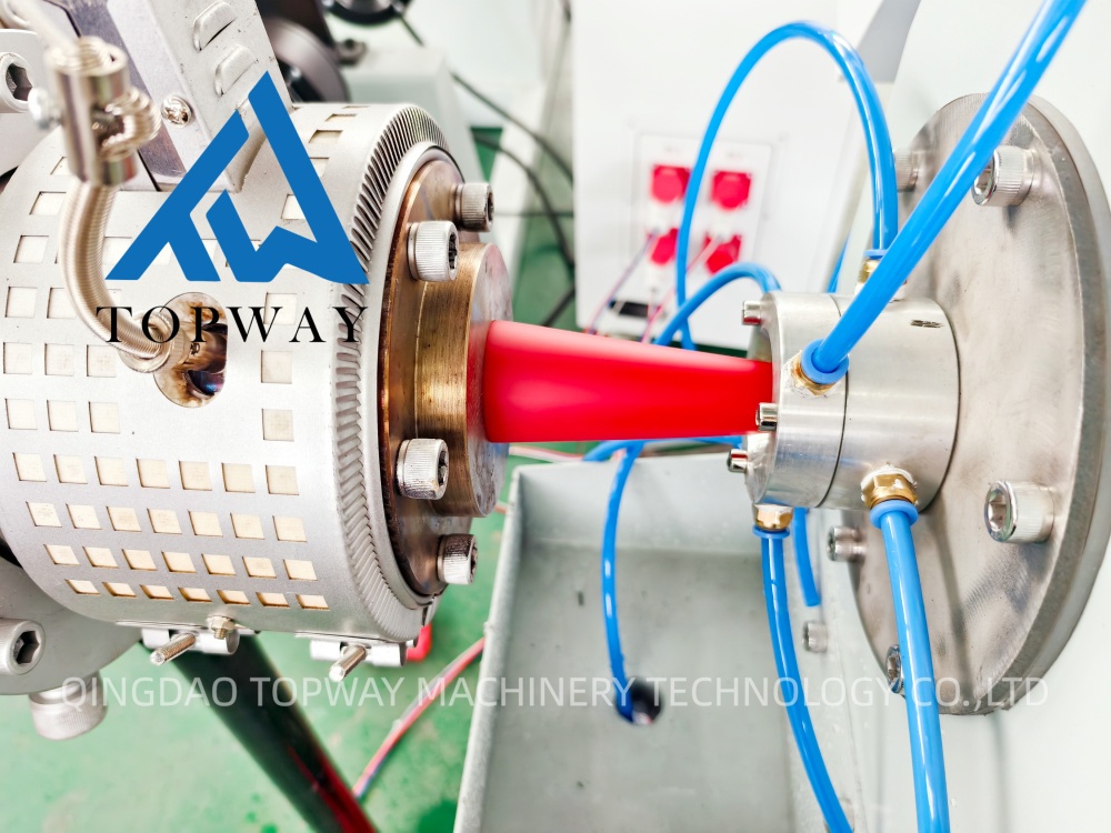 PE Electric Sheath Hose Threading Wire Pipe Extrusion Machine
