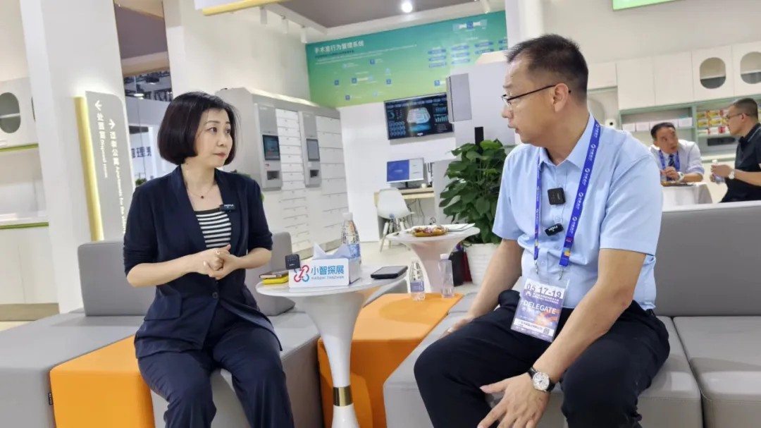 Discuss furniture procurement for the new hospital.jpg