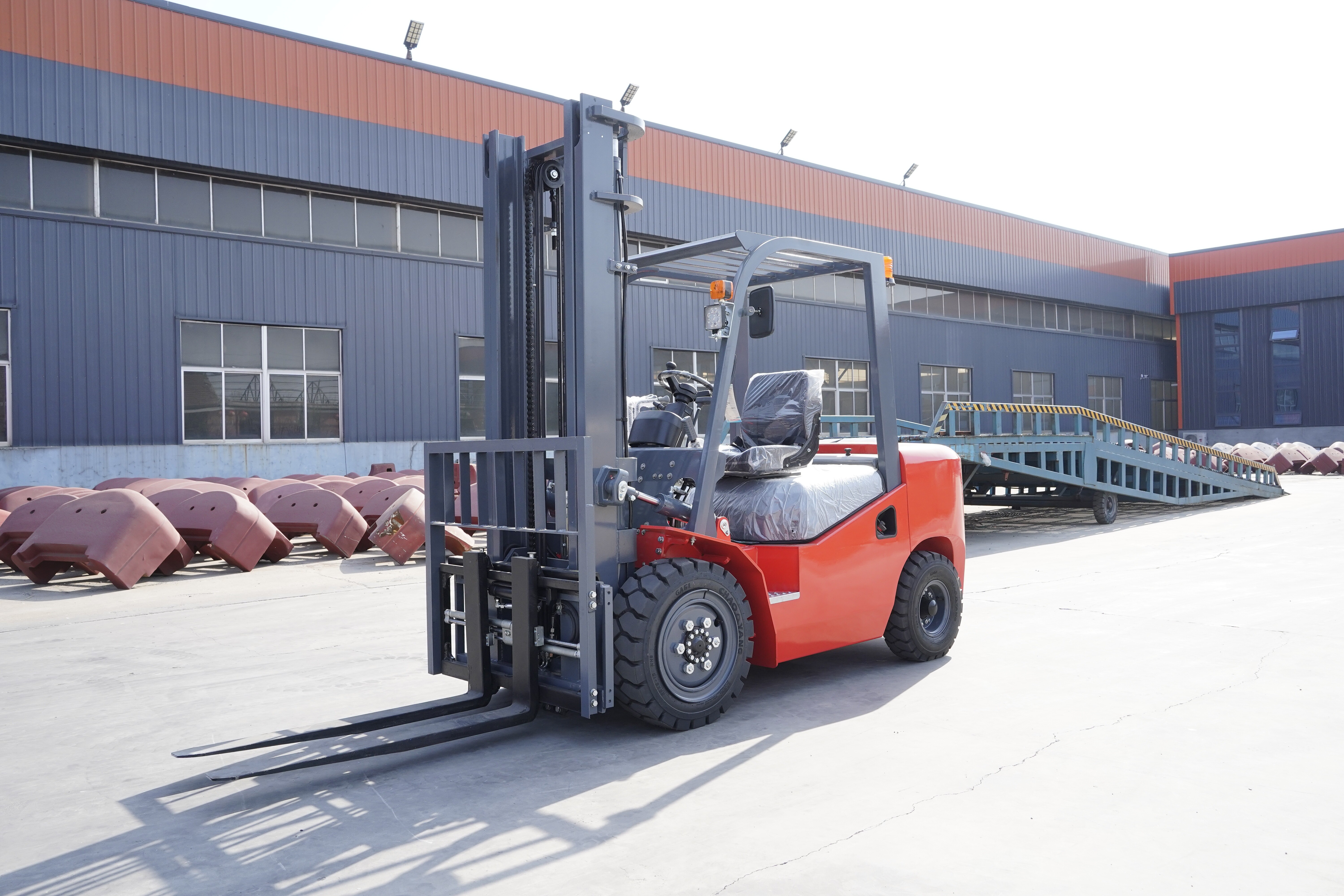 A Guide to Forklift Attachment Operations and Applications