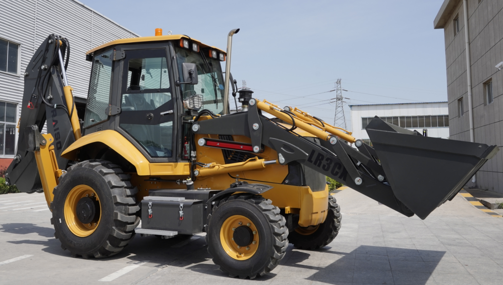 Raiso: Single-Side Braking in Backhoe Loaders