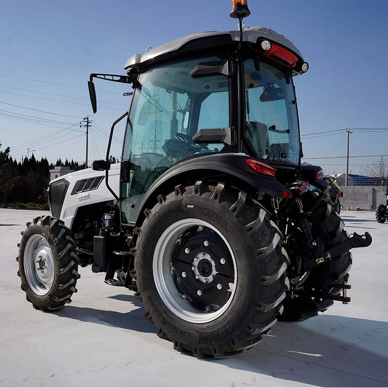 LR804 Tractor