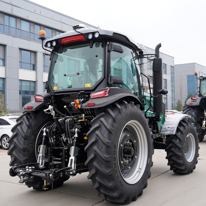 LR1404 Tractor