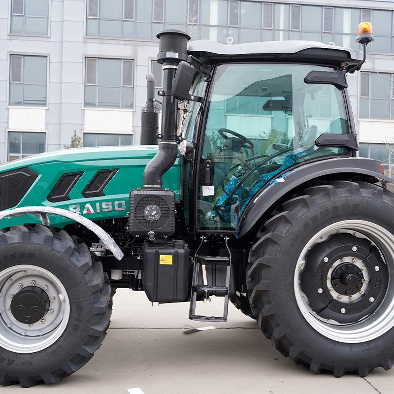 LR1404 Tractor