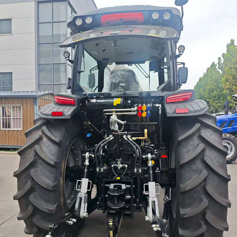 LR1604 Tractor