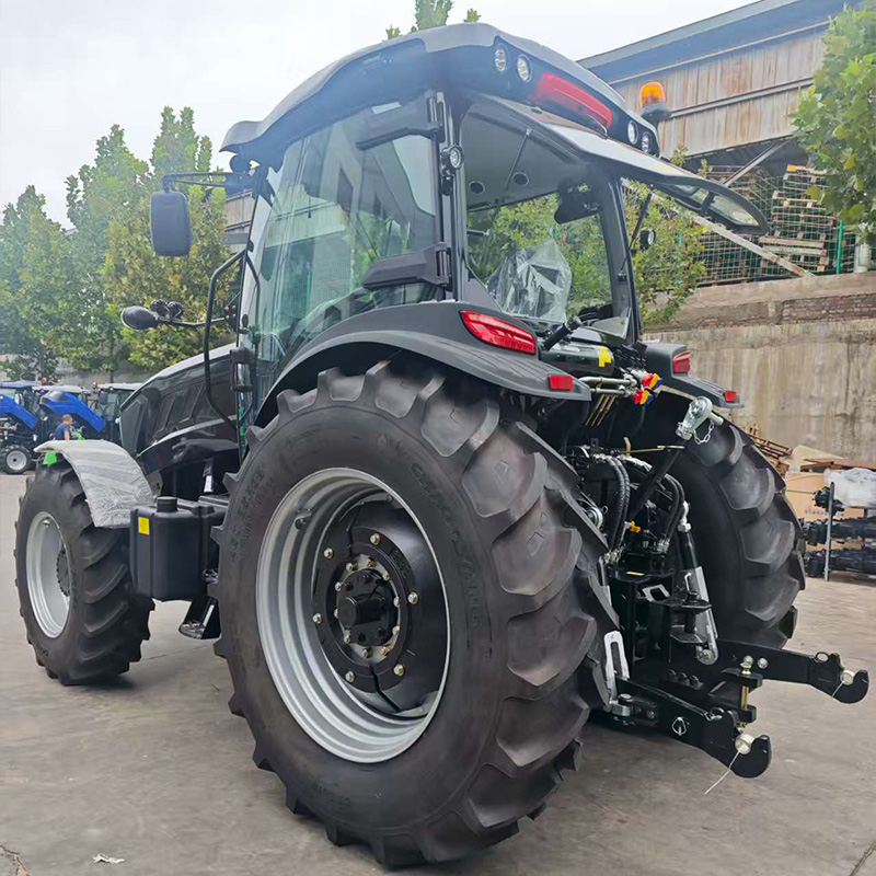 LR1604 Tractor