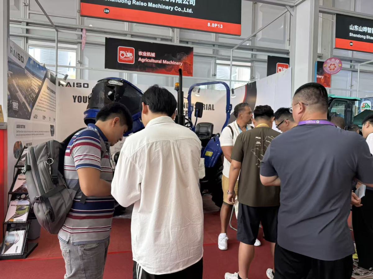 RAISO Machinery Shines at Canton Fair with TE 25hp Tractor