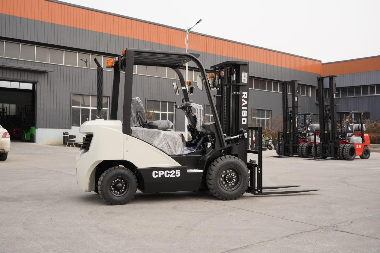 RAISO MACHINERY Industrial Forklifts: Driving Efficiency in Modern Material Handling