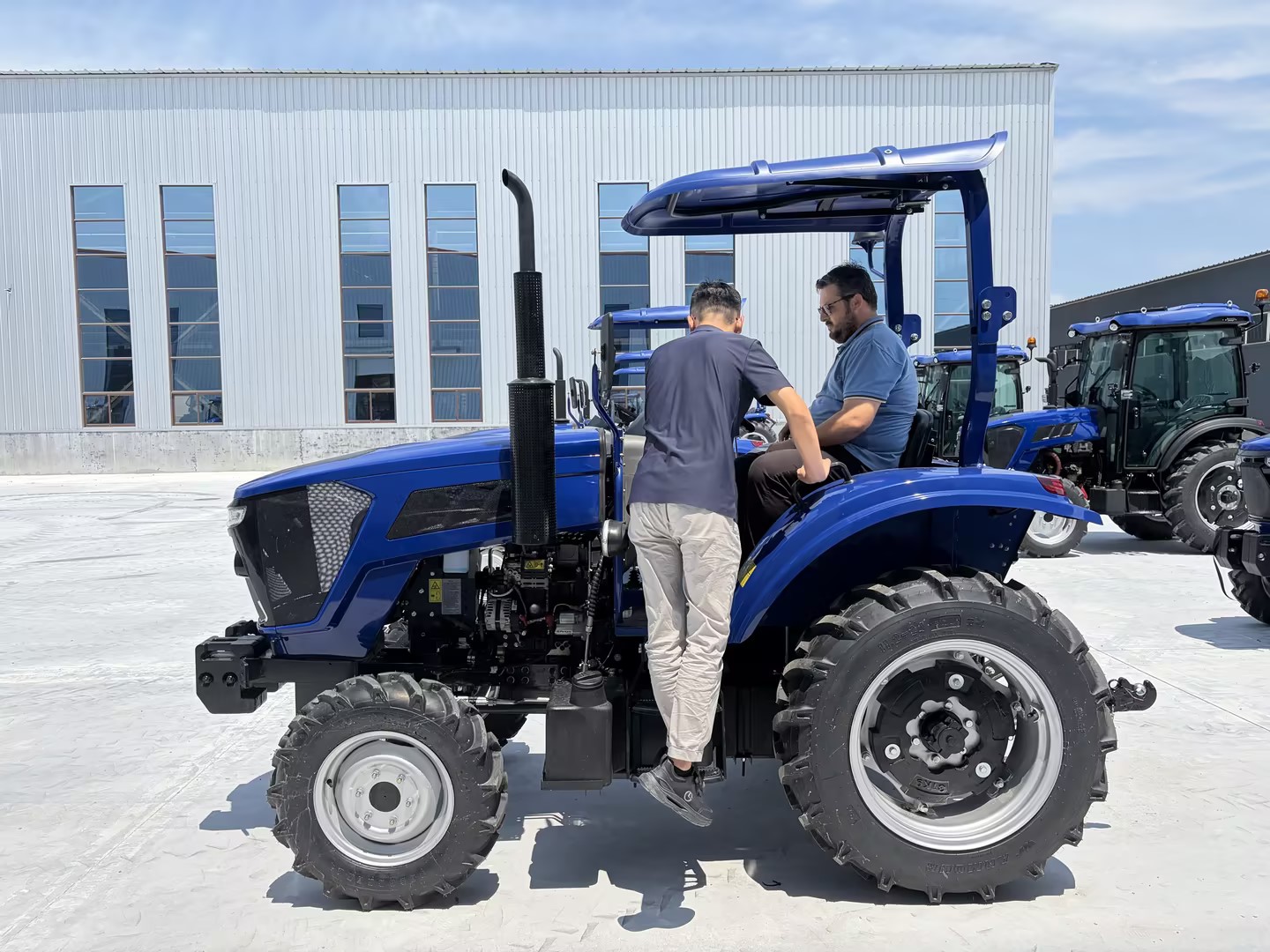 Brazilian Customers Visit RAISO Factory: Building Reliable Agricultural Machinery Solutions for South American Farming