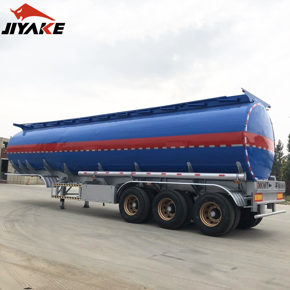 Partnering With a Direct Fuel Tanker Trailer Manufacturer