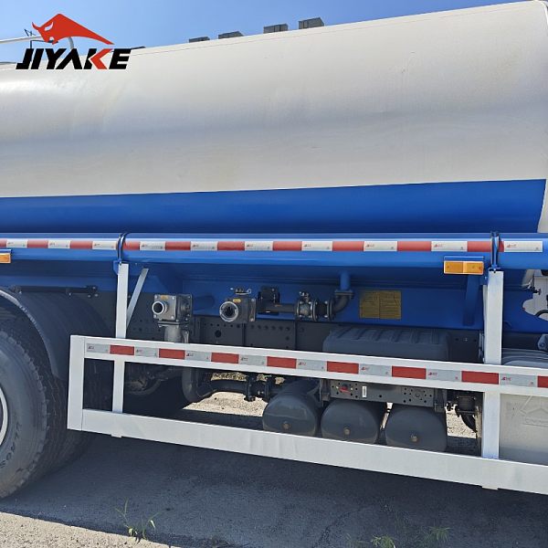 Water Truck (4)@1x