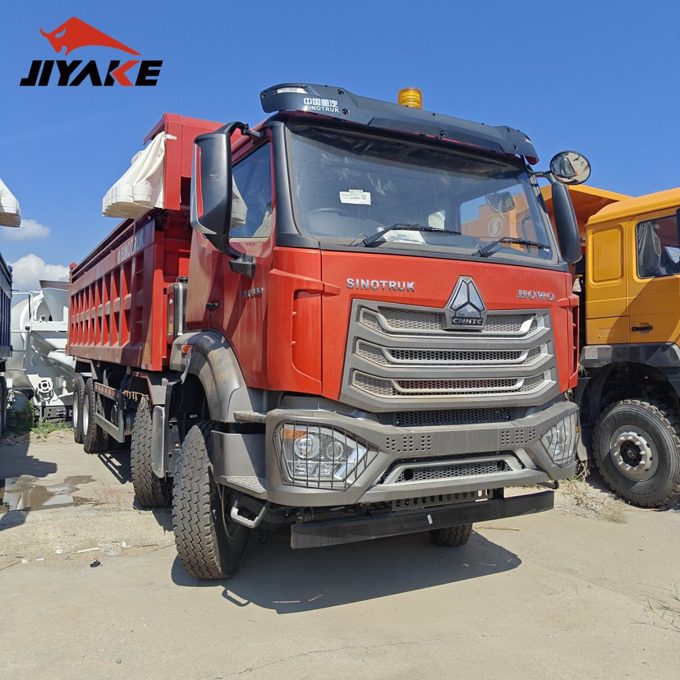 HOHAN 8X4 Dump Truck