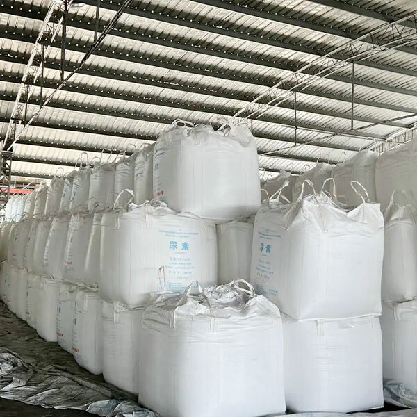 Industrial grade urea