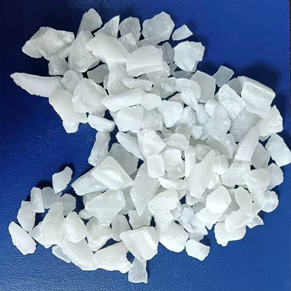 Iron-free aluminum sulfate