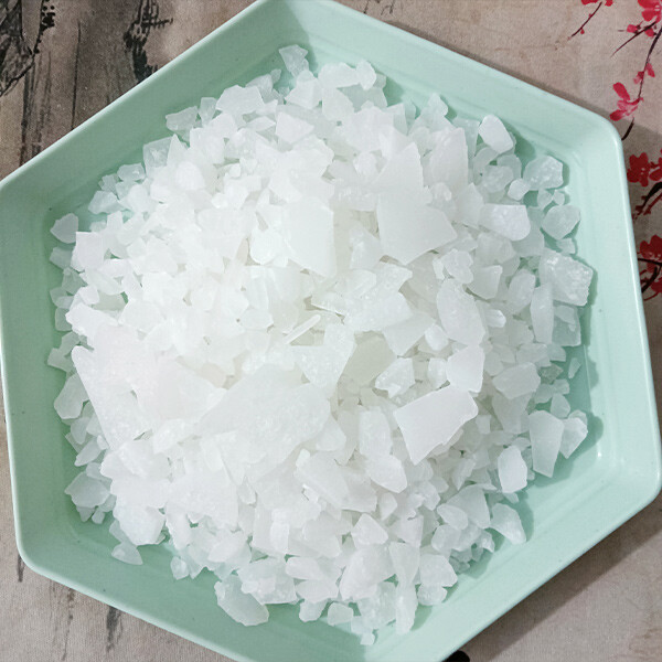 Iron-free aluminum sulfate