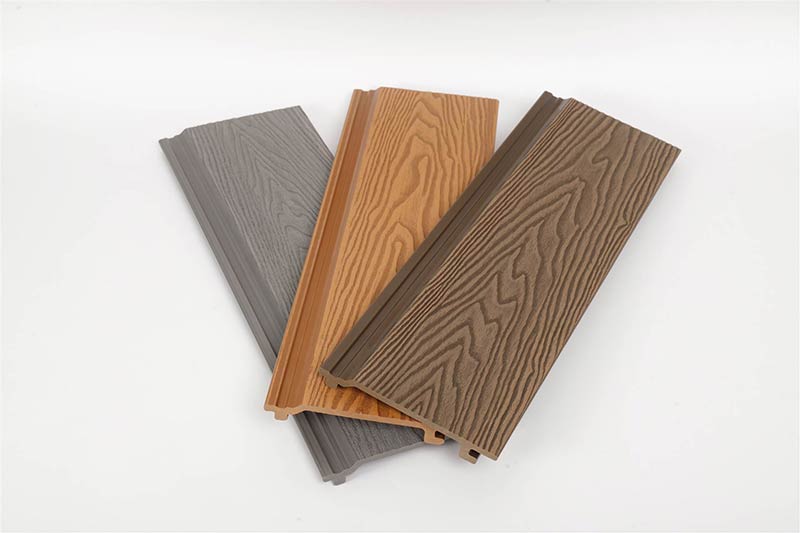 Wood-plastic wallboard