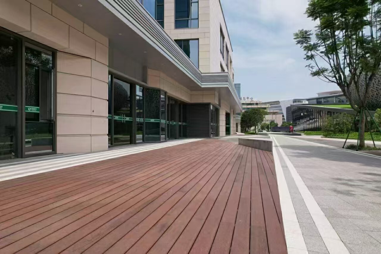 Wood-plastic flooring