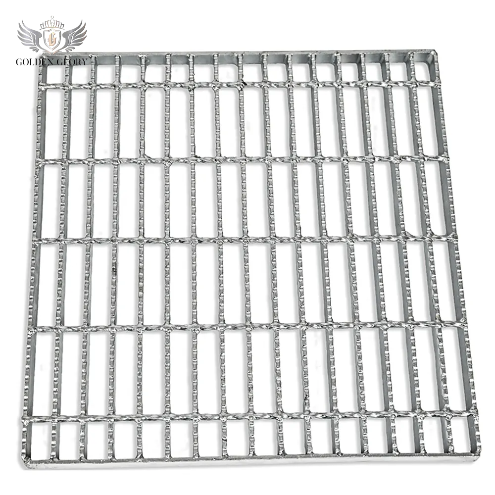 شبكة فولاذية ملحومة مجلفنة بالغمس الساخن مقاس 30 مم × 3 مم للممر الأرضي 