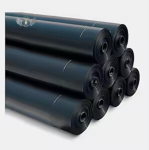 تصنيع غشاء أرضي من مادة البولي إيثيلين منخفض الكثافة لبطانة حوض الأسماك