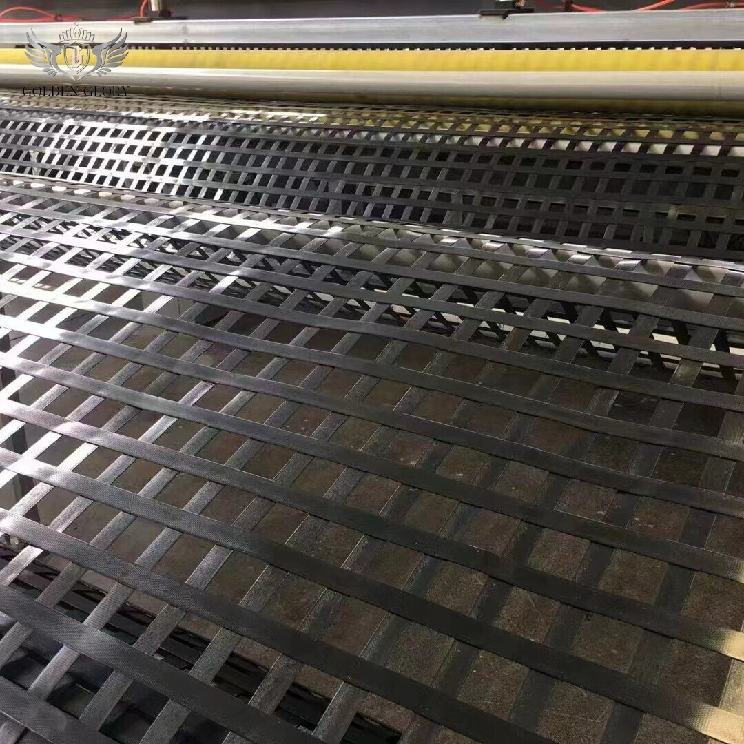 شبكة جيوجريد من البوليستر لتثبيت التربة