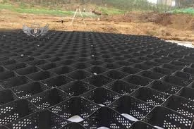 شبكة بلاستيكية على شكل خلية نحل لتثبيت التربة من مادة البولي إيثيلين عالي الكثافة لمواقف السيارات وشبكة من العشب للطرق الخرسانية