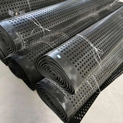  لوح تصريف HDPE Geocomposite مخصص من المصنع لعزل المياه يستخدم في حدائق الأسطح والعشب ومكبات النفايات وهندسة معالجة المياه