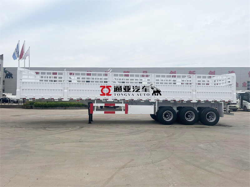 3axles Fence Semi Trailer (1).jpg