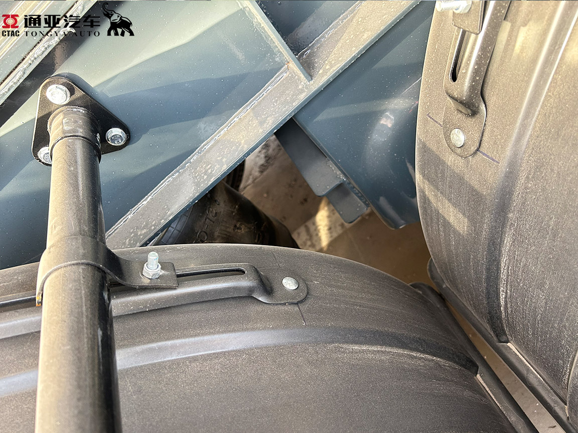 aluminum oil tanker4、 aluminum oil tanker4、