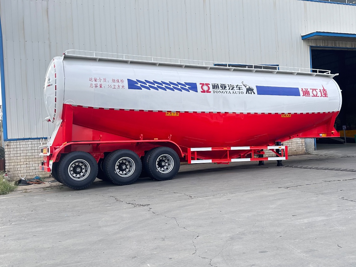 Semi-remorque citerne à ciment en vrac de 56 mètres cubes