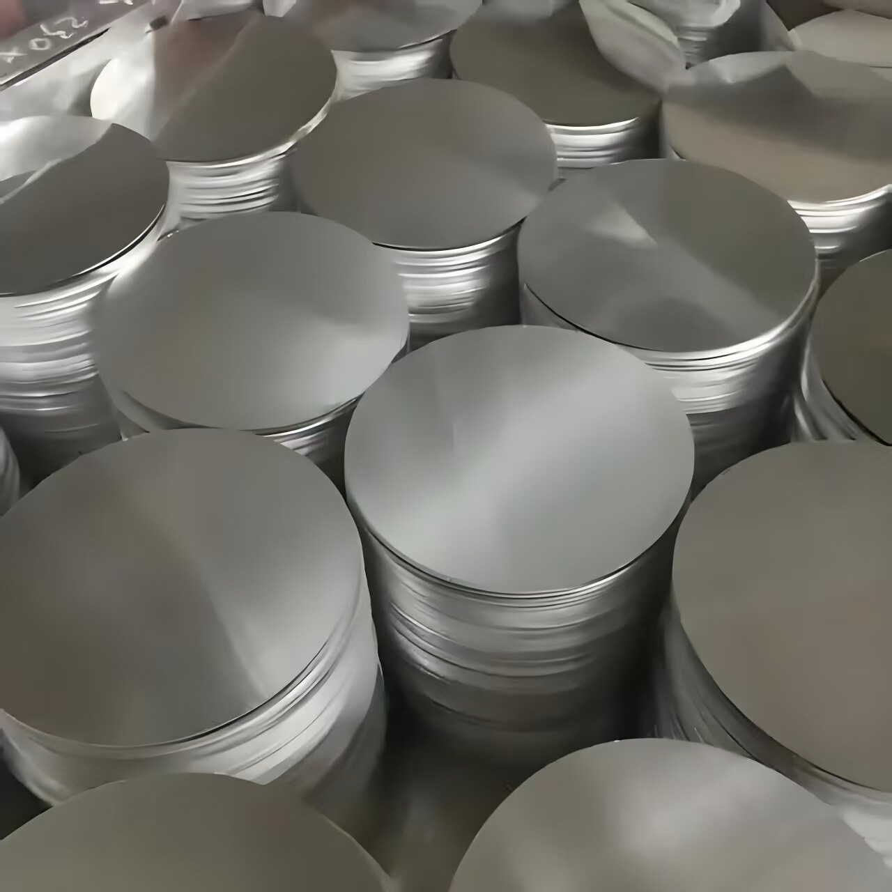 Aluminium Disc aluminum Circle 1050/1060/3003/5052 For Cookware/Utensile/Lighting Usage