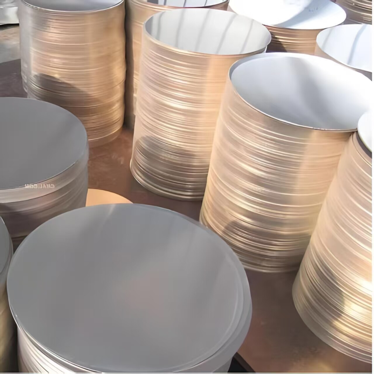 Aluminium Disc aluminum Circle 1050/1060/3003/5052 For Cookware/Utensile/Lighting Usage