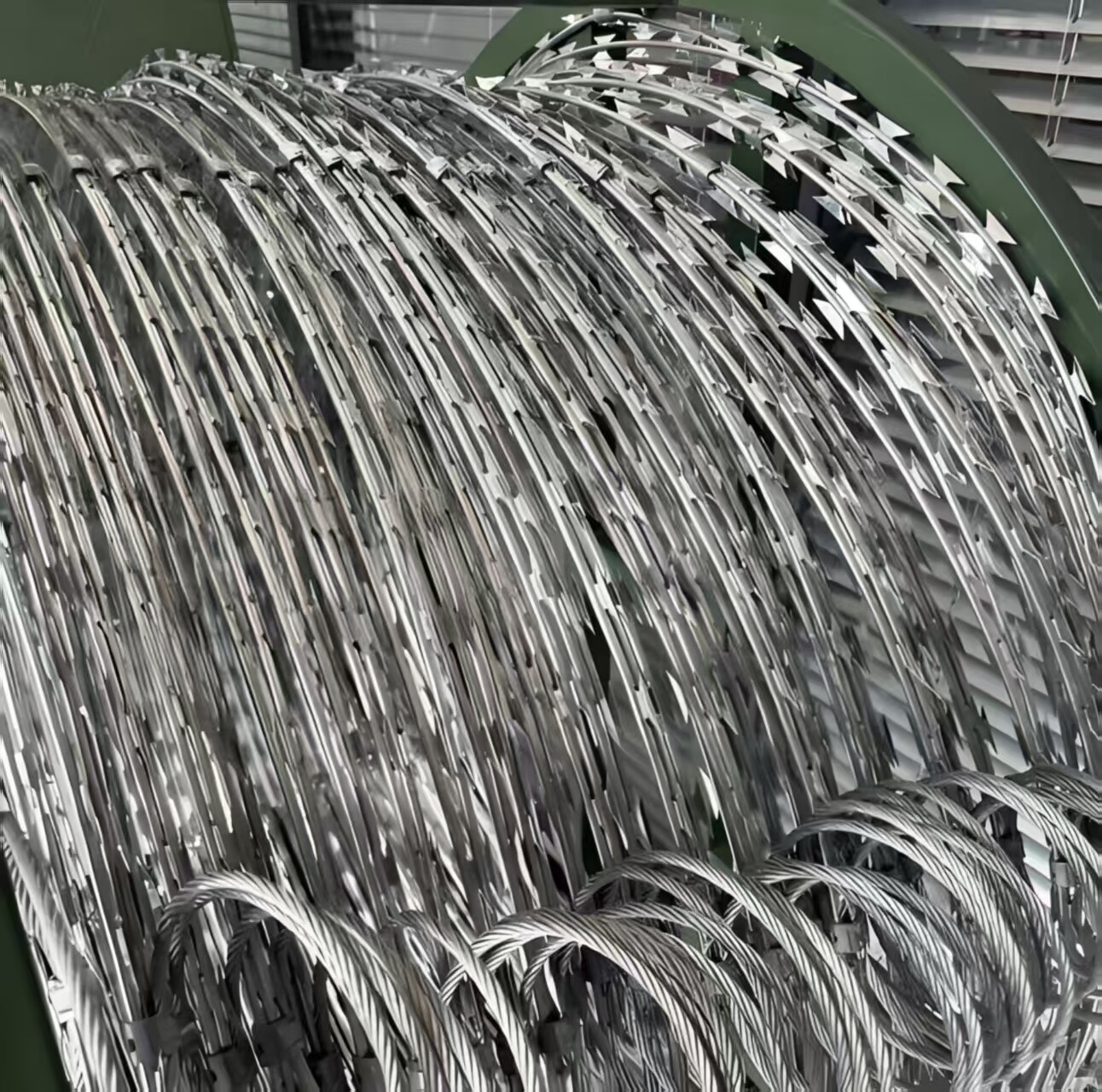 Razor wire, 150 meters with coil diameter 450 mm or 500 mm.